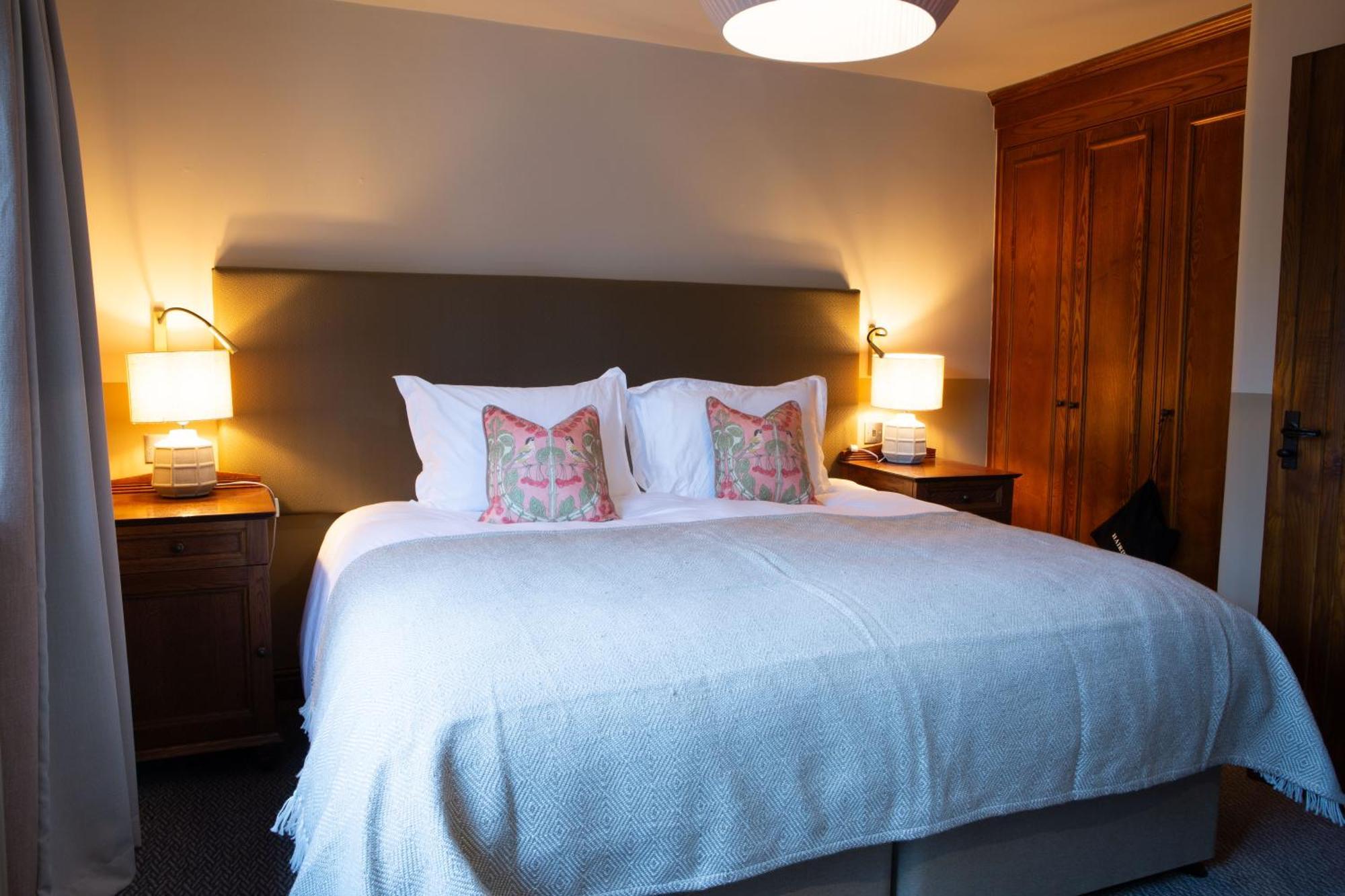 Ye Olde Cheshire Cheese Bed & Breakfast Longnor  ภายนอก รูปภาพ
